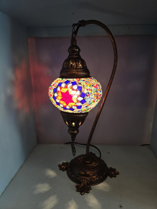 Medium Mosaic Swanneck Table Lamp