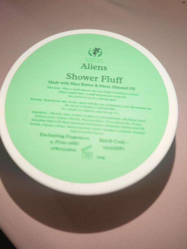 Shower Fluff - Aliens