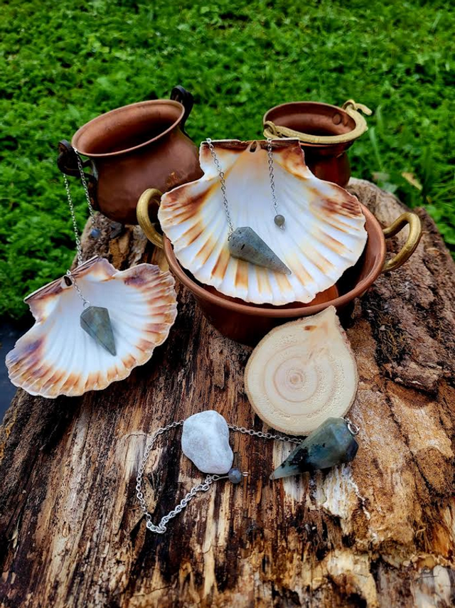 Pendule en pointe - Labradorite 3.5cm (à l&#039;unité)