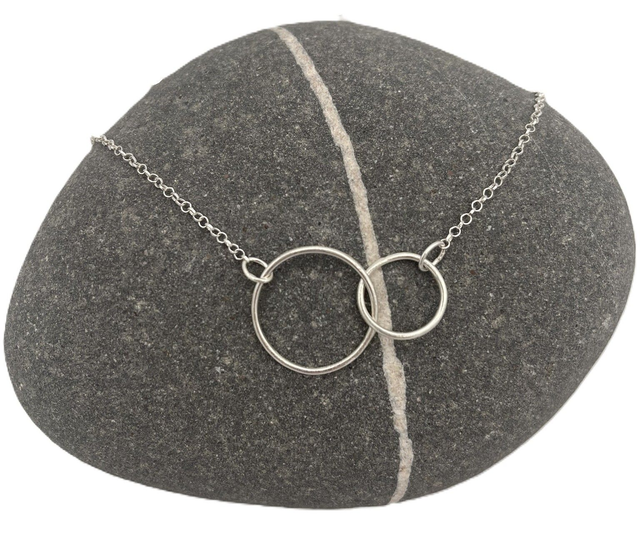 Intertwined hoops necklace - sterling silver
