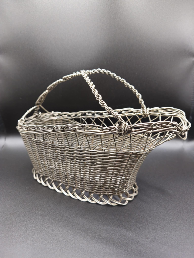 Panier verseur à vin en métal argenté 
