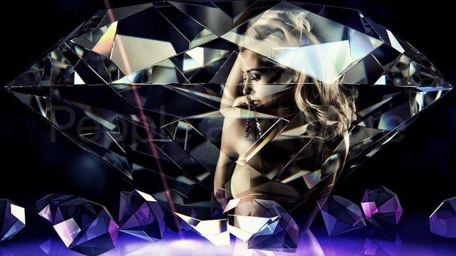 007 - Diamonds Attraction