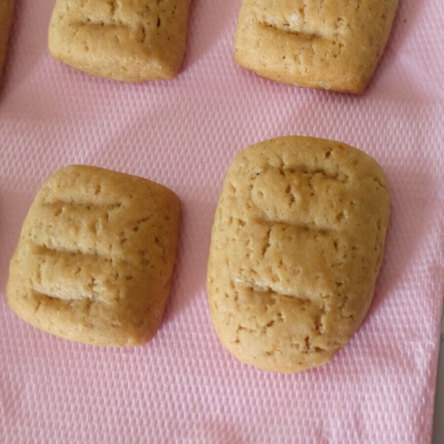 TOZZETTI ALLA CANNELLA (VEGANI) Confezione da 400 gr.