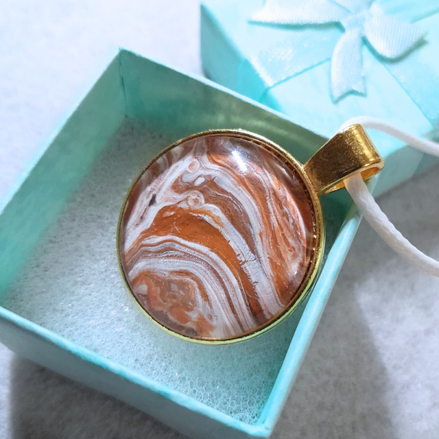 ARES - Collier - Métal doré &amp; cordon blanc