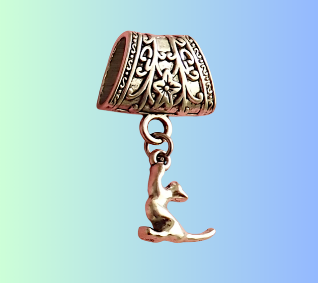 A Petit bijou de Foulard Chat Shiro