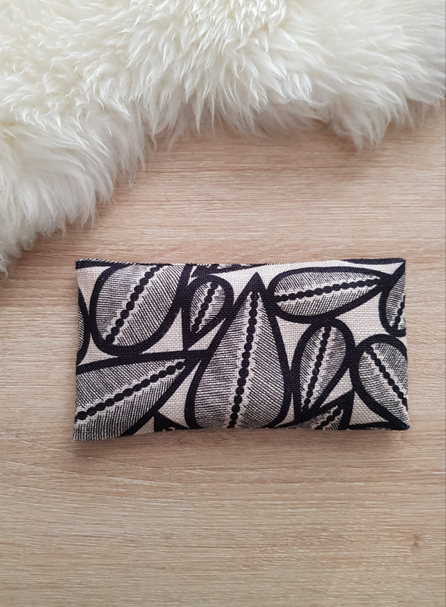 25 - Coussin pour les yeux - Cristal Noir