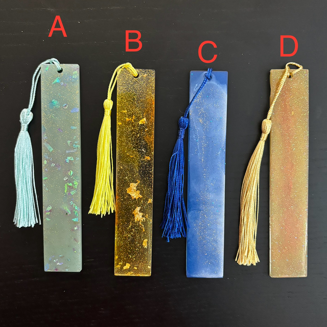 MARQUE PAGE EN RÉSINE 