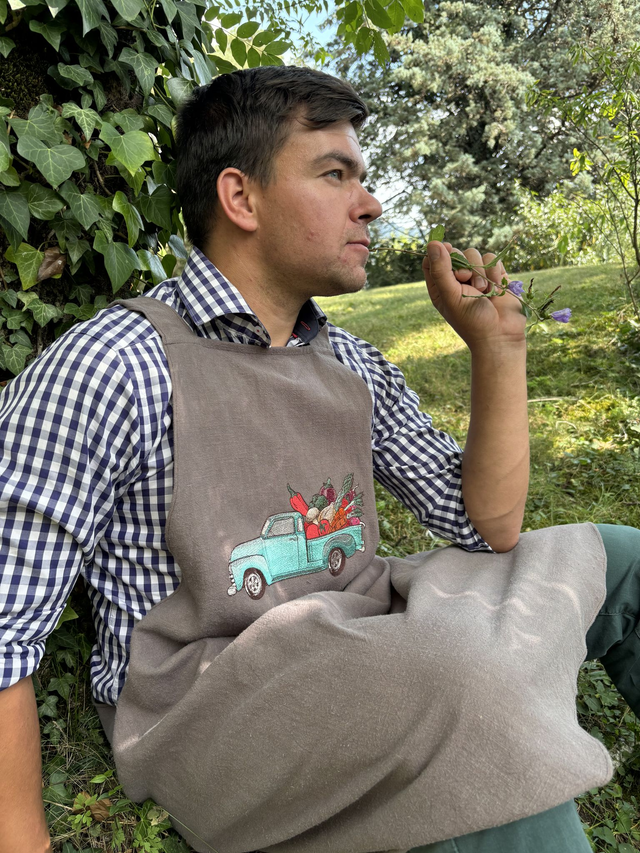 Tablier lin brun gris brodé pick-up légumes