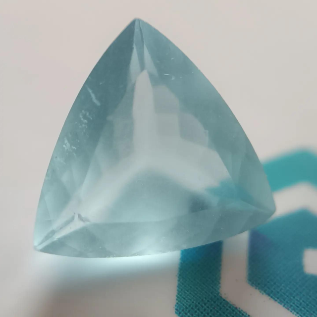 Aigue-Marine Milky 2,14 carats