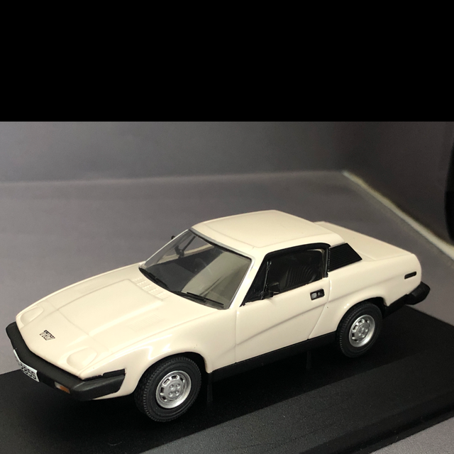 Triumph TR7 Vanguards 1:43