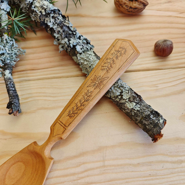 Cuillère en laurier sauce avec Kolrosing-C305