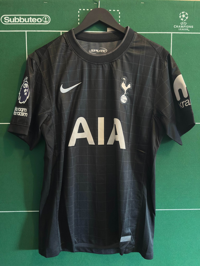Tottenham Hotspur 25/26 Away kit