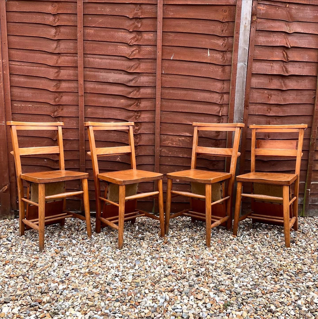 Set of 4 20th Century Chapel Chairs With Kneeling Boards