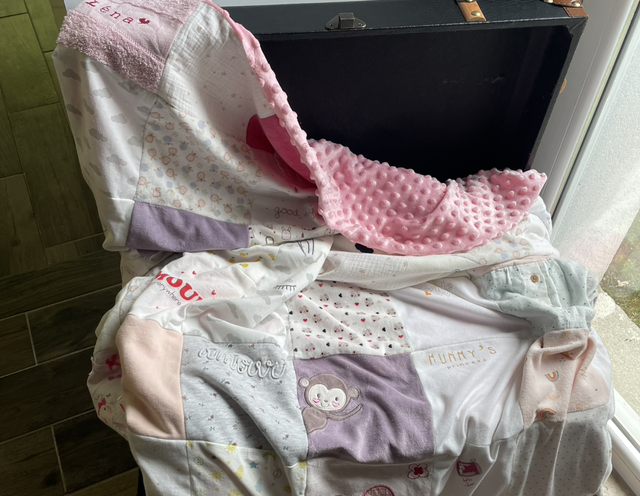 Couverture « Souvenirs cousus »