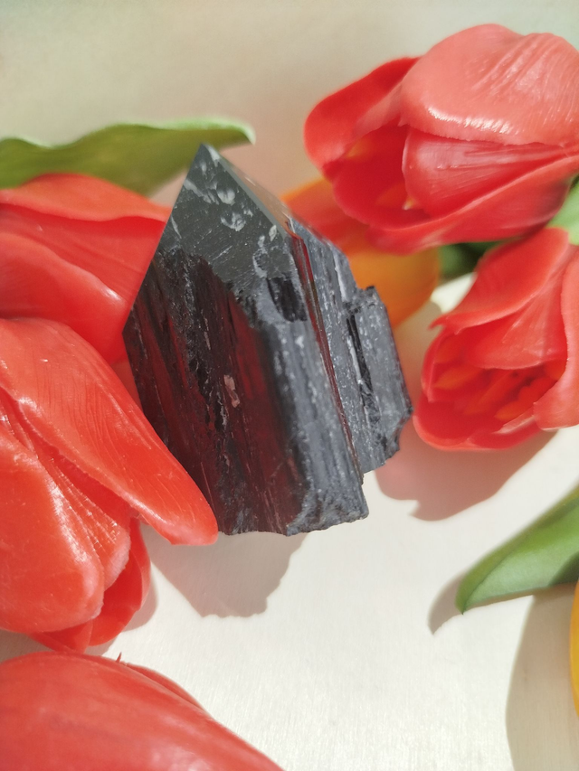 Tour en Tourmaline Noire