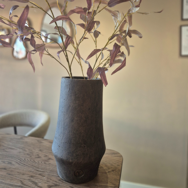 Stenen vaas bruin 