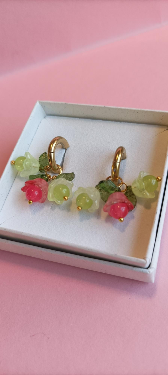 Kukkaistytön korvakorut 