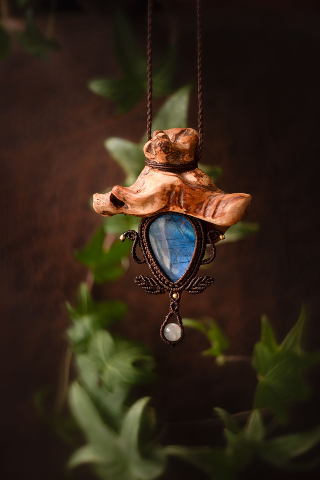 Silwen - Talisman labradorite racine de bruyère