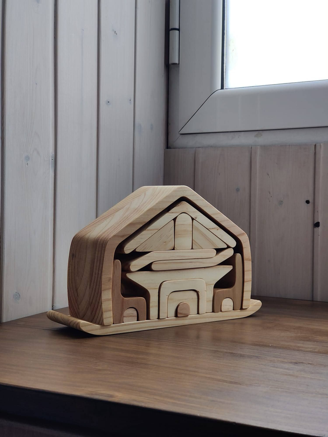 Casa Puzzle Montessori 