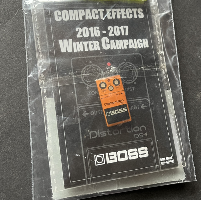 RARE 2016 Boss DS1 Distortion BUTTON (Winter Campaign) PROMO ITEM (Button, Pin, Badge)
