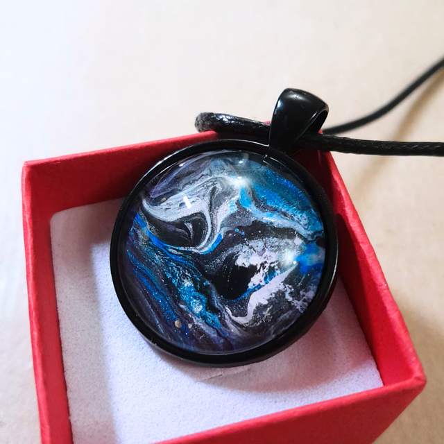 NEBULEUSE OBSCURE - Collier - Métal noir