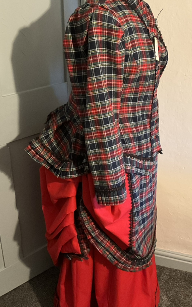Tartan 3 piece bustle ensemble 009