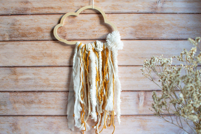 Tissage nuage - Décoration Murale Artisanale Jaune