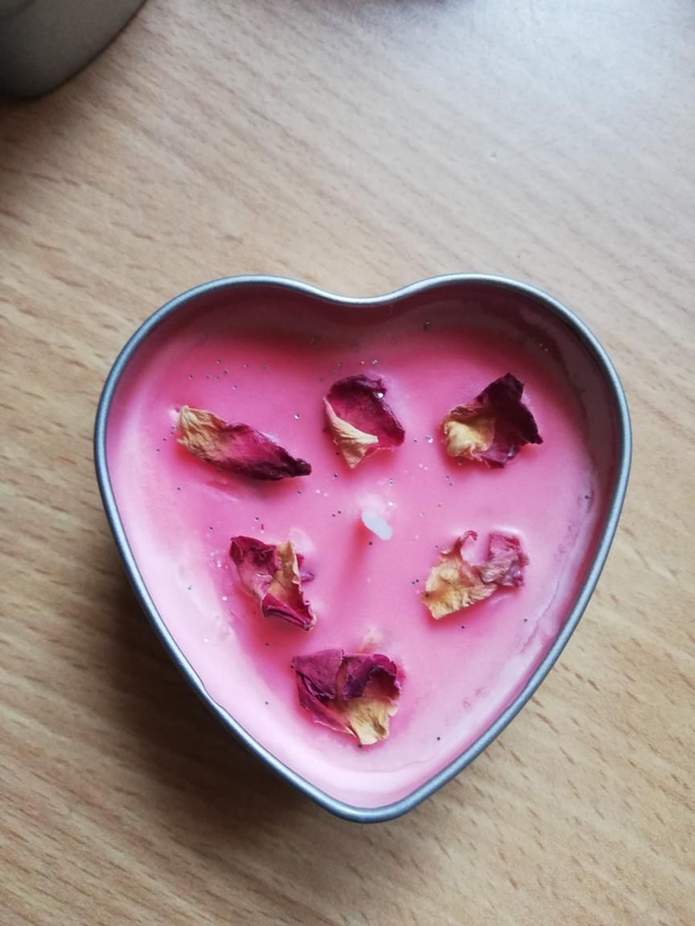 Heart Shaped Rose Candle 