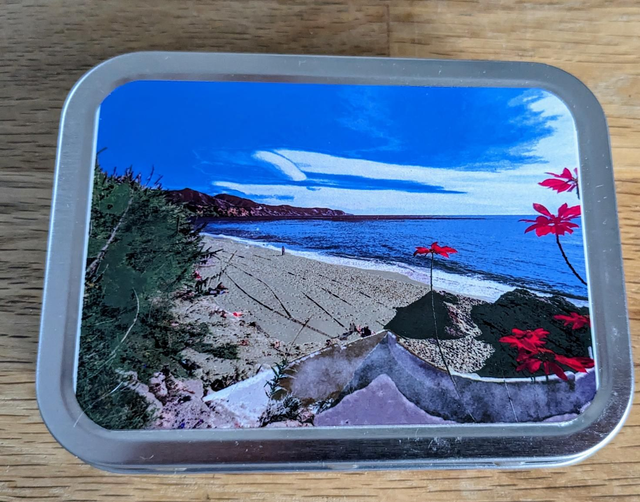Spanish inspired beach tin ready for you to fill