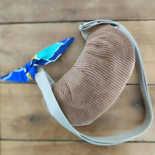 Sac LUNA dim1 banane - demi lune 