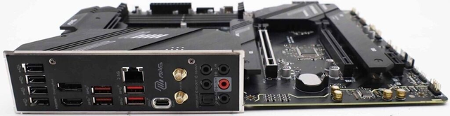 02.2.0083 – Scheda Madre MSI MAG B760 TOMAHAWK WiFi DDR5 – ATX gaming robusto con WiFi per Intel 12ª/13ª/14ª Gen