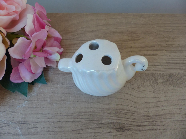 Porte-brosse à dents vintage en céramique blanche irisée en forme de cygne – décoration salle de bain, pot à crayons ou pinceaux élégant