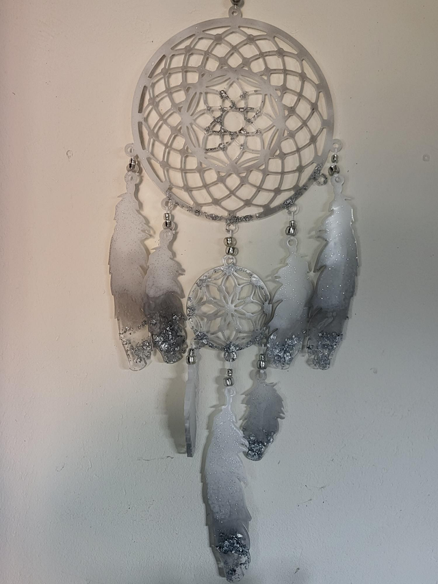 Attrape rêve blanc argenté