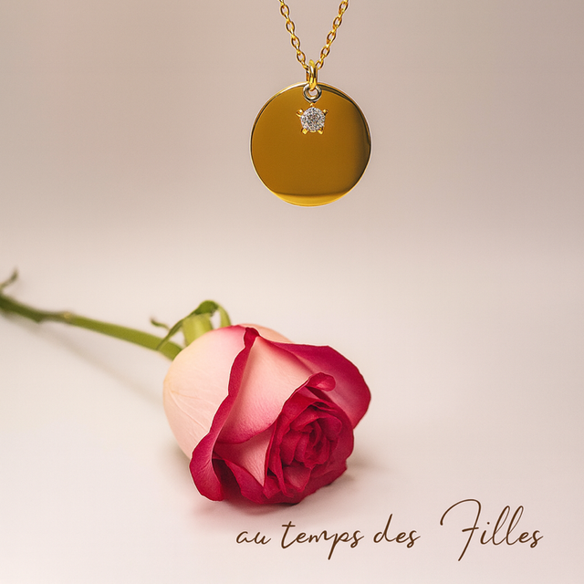 Collier médaillon Strass rosa 