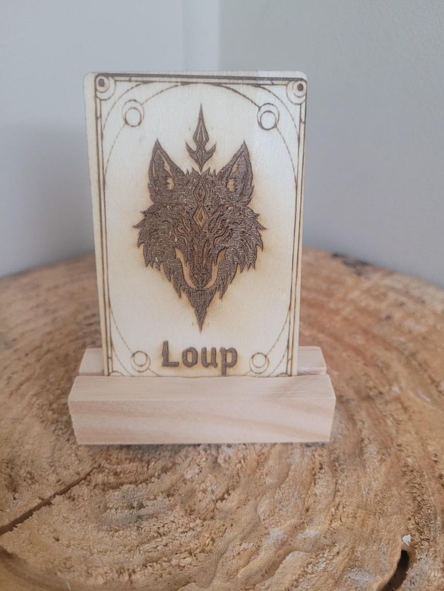 🌕 Carte Totem Gravée – Le Loup