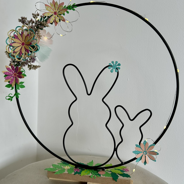 Lapins sur socle + lumière