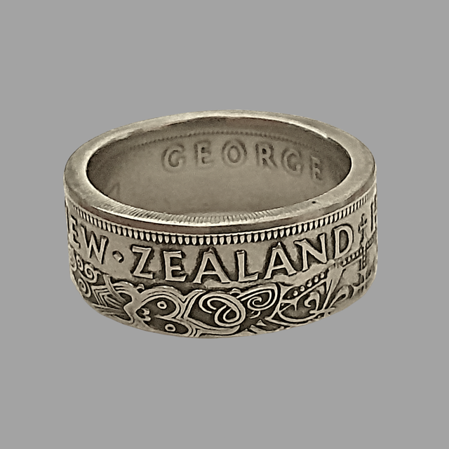 New Zealand Half Crown 1947 Coin Ring     