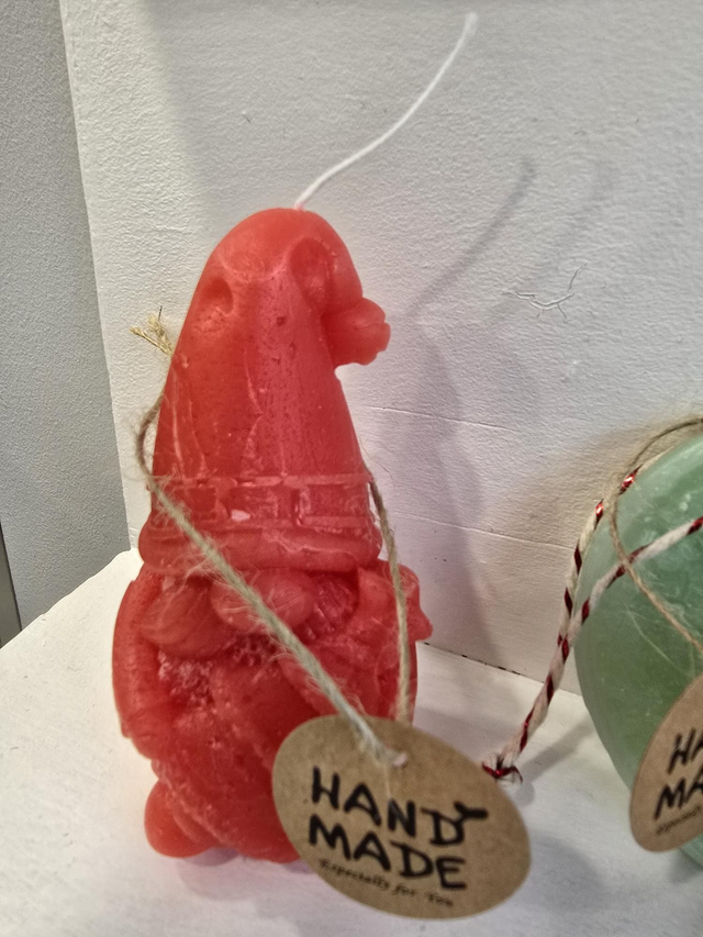 Gnome with christmas tree