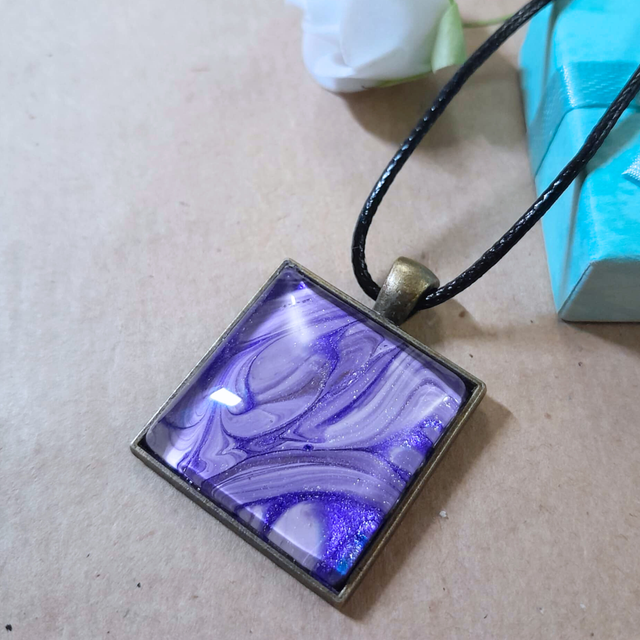 NUIT D'AMETHYSTE - Collier - Carré - Bronze ancien