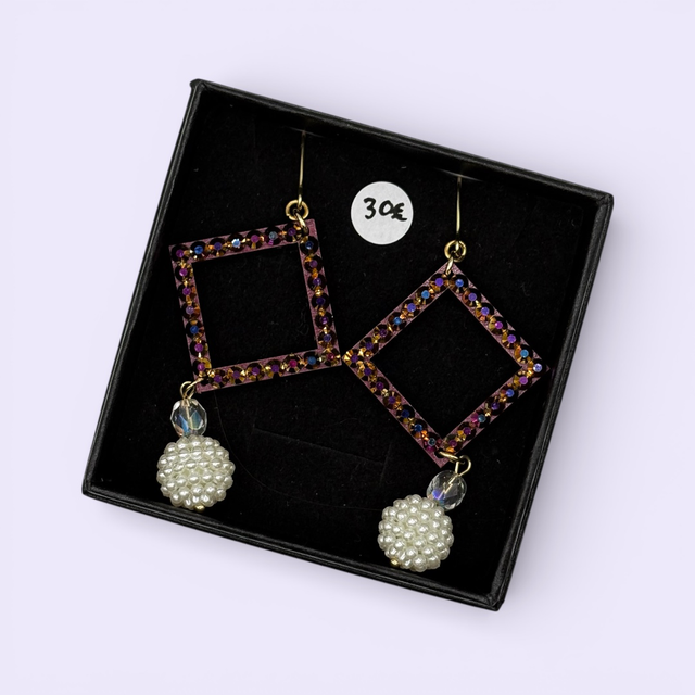 Midit spessu-korvikset