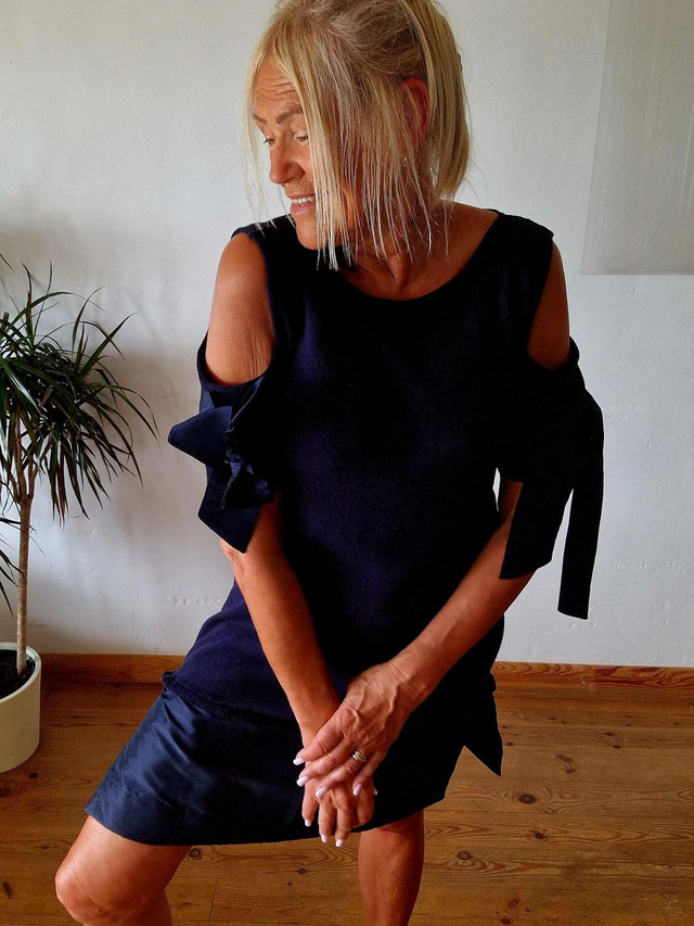 Holiday/festive dress