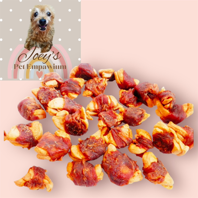 Chicken Wrapped Mini Apple Chunks 100g