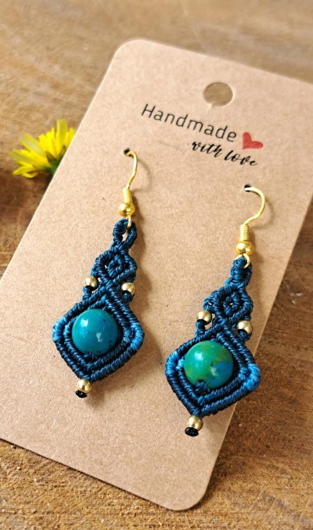 Boucles d'oreilles micro-macramé avec perles