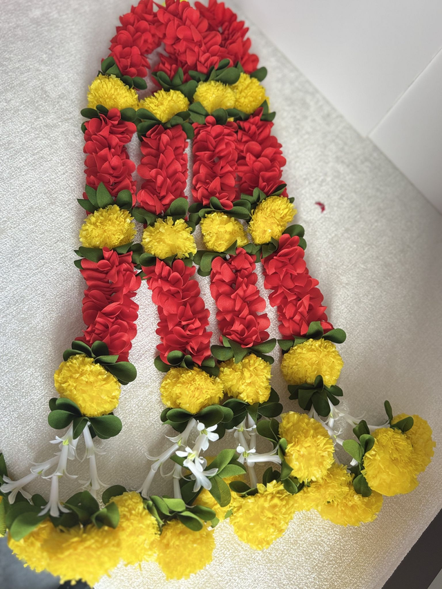 Red &amp; Yellow Festive Garlands – Vibrant Décor for Celebrations and Housewarming