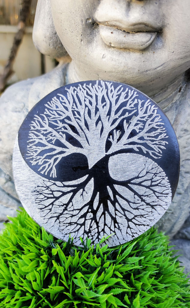 Plaque Sélénite Arbre de vie teintée noire