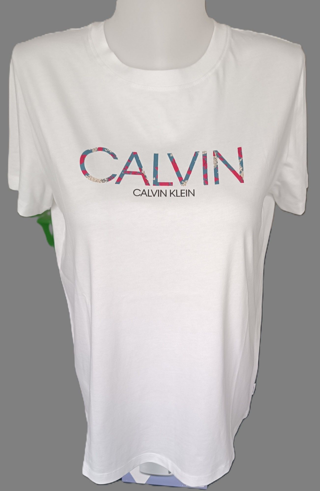 T-shirt Calvin Klein femme blanc stylé