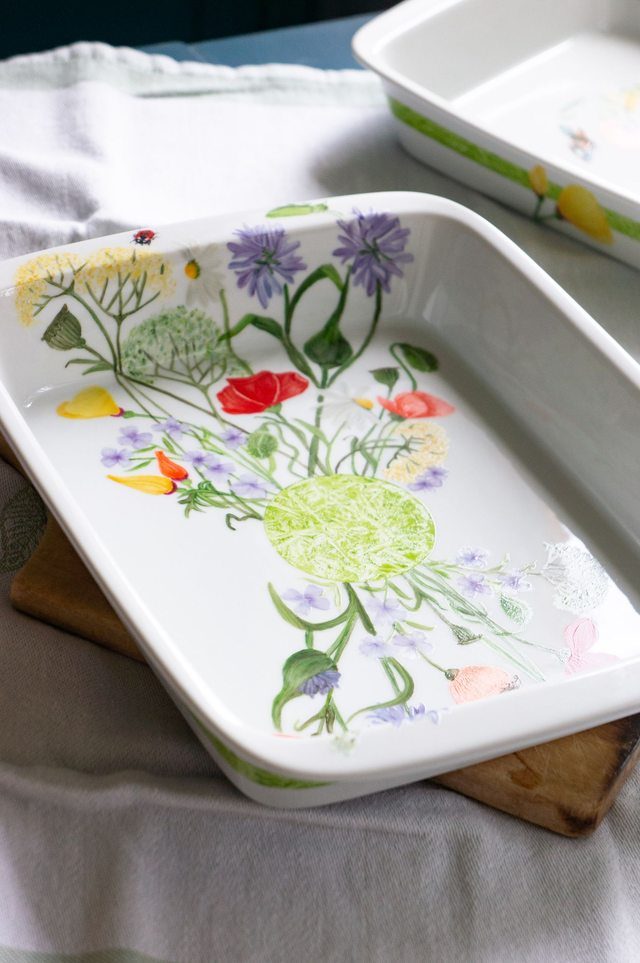 Plat en porcelaine pour le four, décor champêtre unique artisanal 
