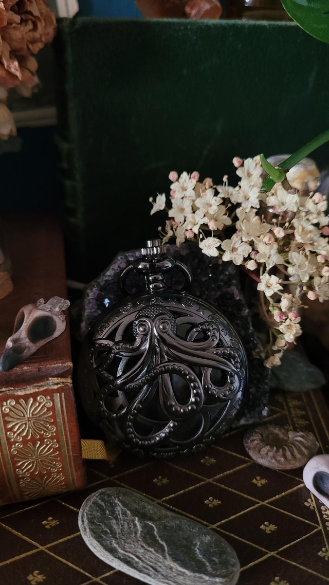 Suspension d'autel : poulpe 