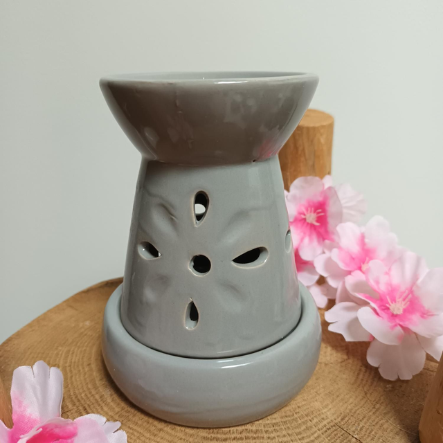 Brûle-parfum découpes florales - gris