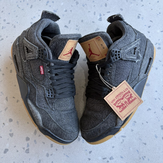 Jordan 4 Retro Levi's Black (Taille 45)